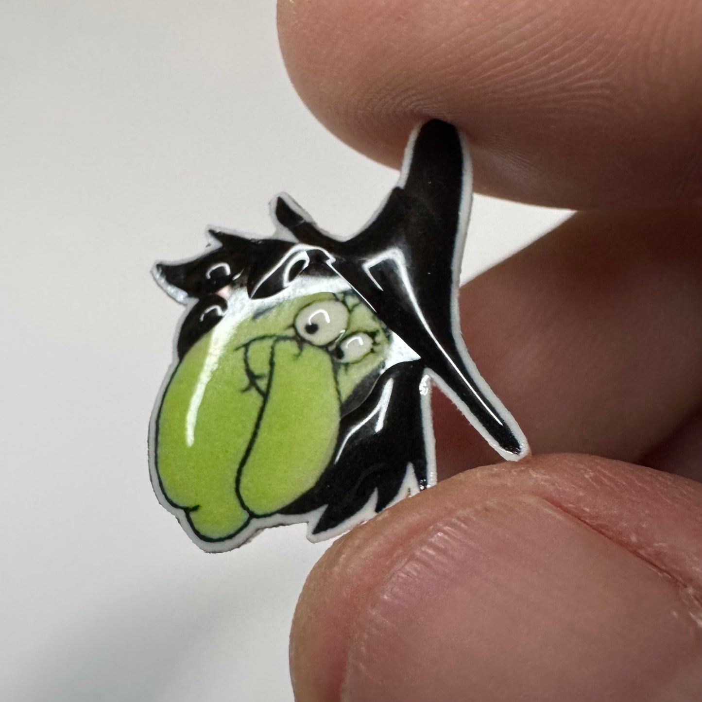 Witch cartoon stud earrings