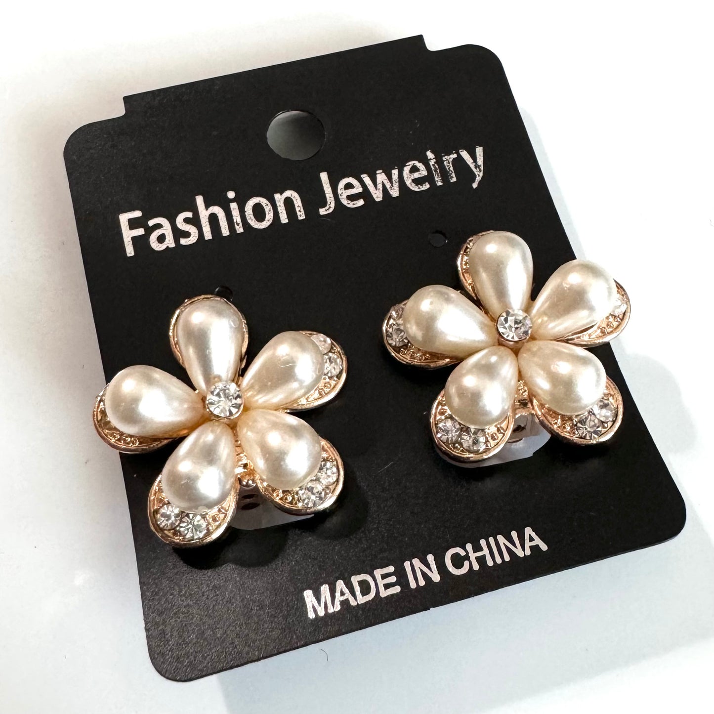 Clip on- pearls and rhinestones