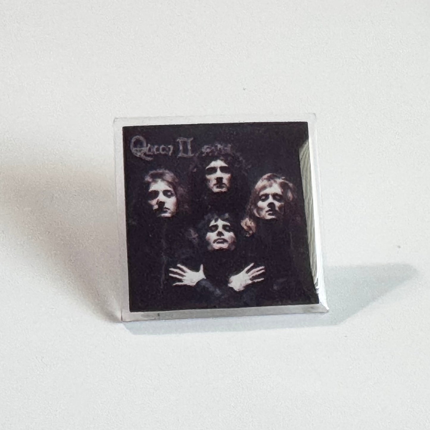 Queen pin