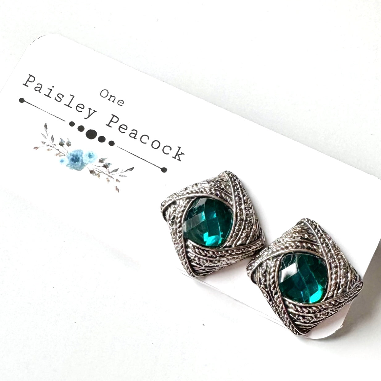 Stud Earrings emerald green