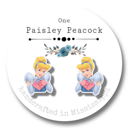 Princess stud earrings