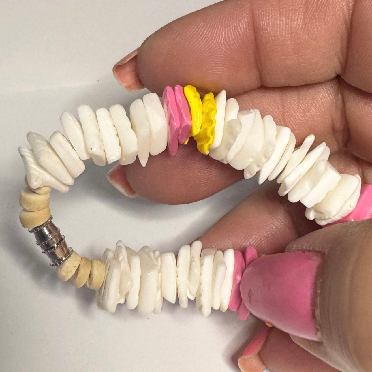 18 inch Puka Shell Necklace white pink yellow