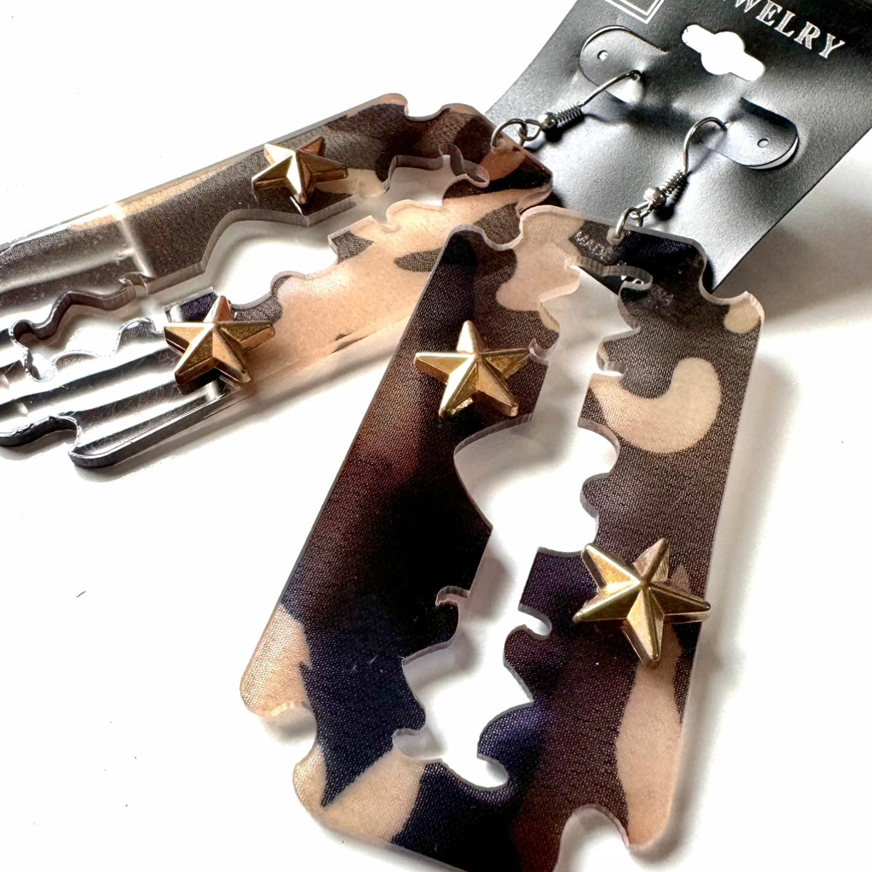 Dangle Earrings Camo Razorblade