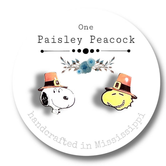 Stud earrings-snoopy Thanksgiving wood