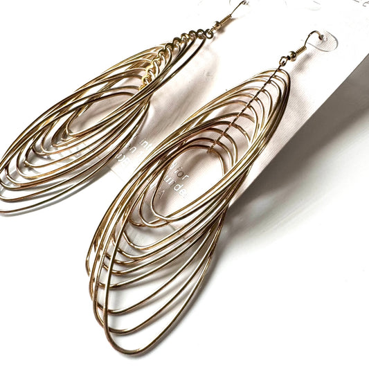 Dangle Earrings gold finish link