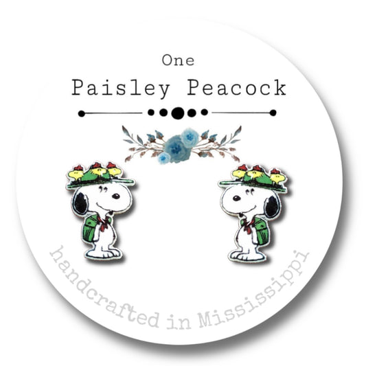 Stud earrings-scout troop leader snoopy