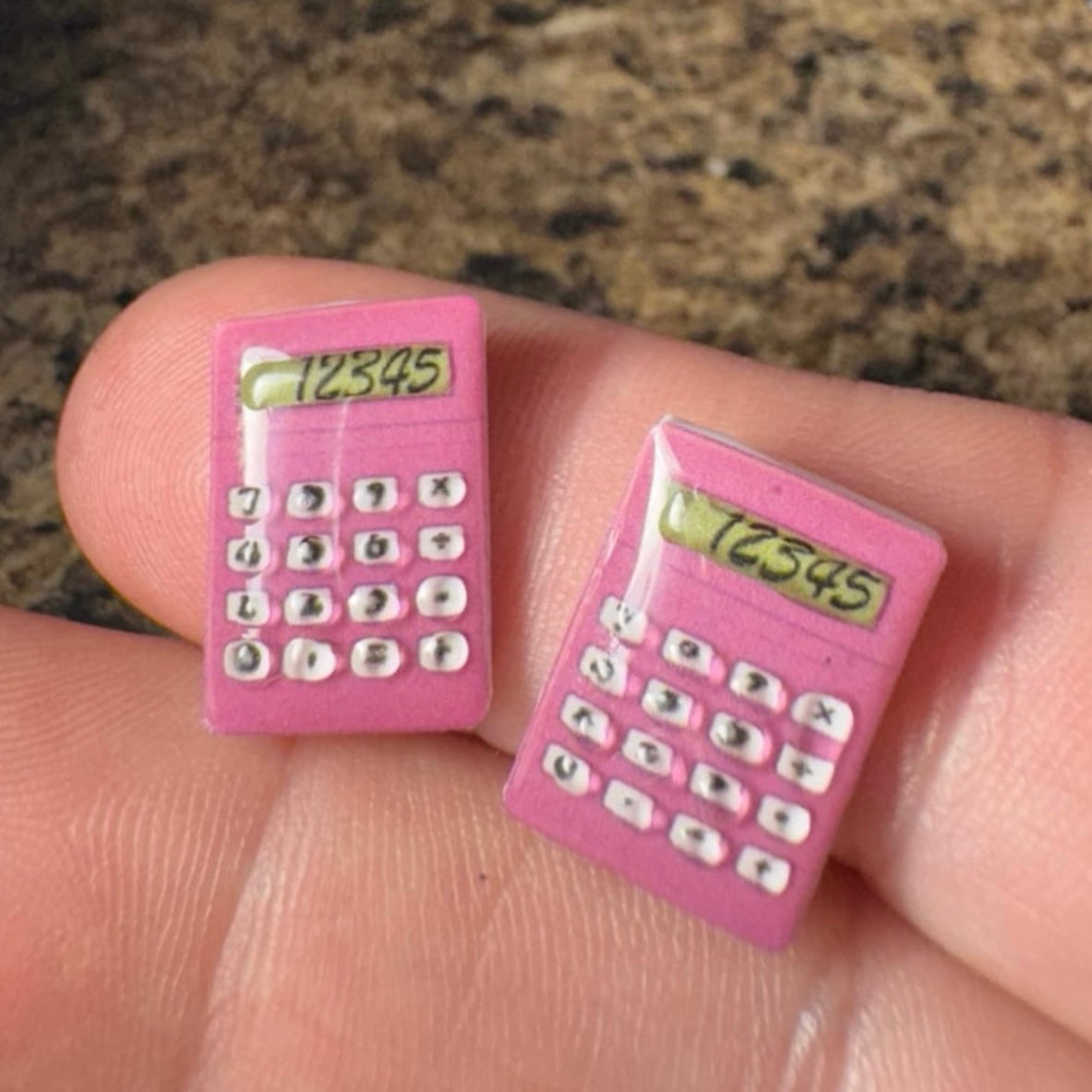 Stud Earrings-calculator